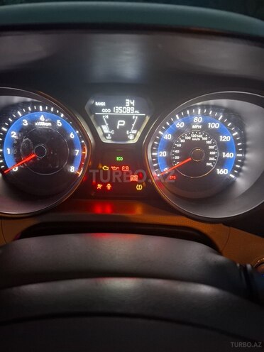 Hyundai Elantra 2012, 217,422 km - 1.8 l - Şəki