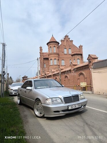 Mercedes C 230 2000, 187,000 km - 2.3 l - Bakı
