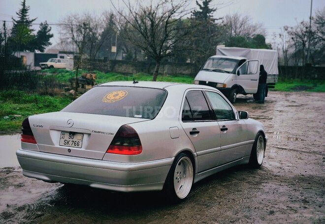 Mercedes C 230 2000, 187,000 km - 2.3 l - Bakı