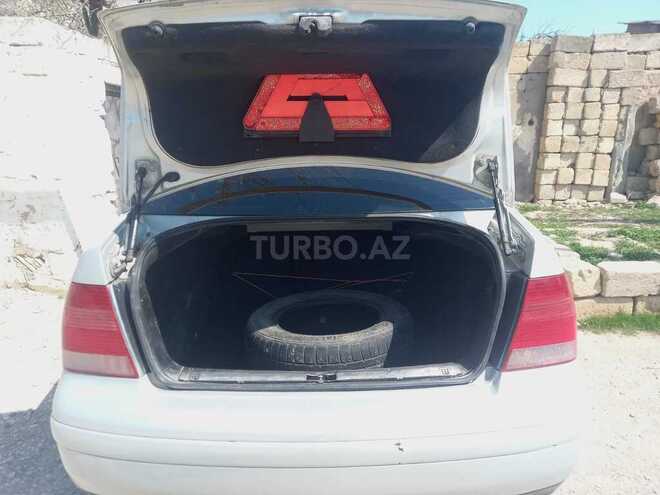 Volkswagen Bora 2000, 250,000 km - 2.0 l - Bakı