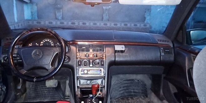 Mercedes E 290 1998, 65,311 km - 2.9 l - Neftçala