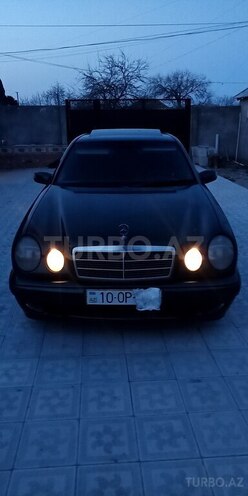 Mercedes E 290 1998, 65,311 km - 2.9 l - Neftçala