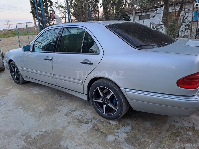 Mercedes E 200 1997, 398,000 km - 2.0 l - Bakı
