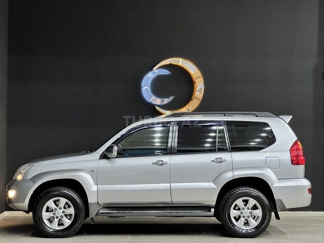 Toyota Land Cruiser Prado-5