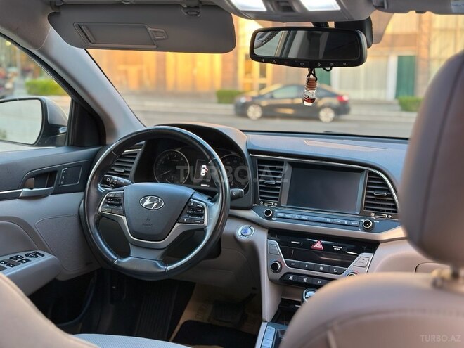 Hyundai Elantra 2016, 141,622 km - 2.0 l - Bakı