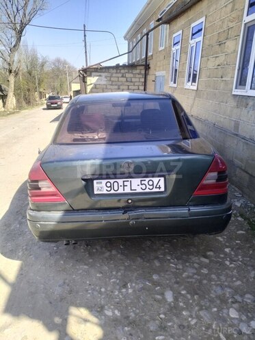 Mercedes C 220 1995, 250,000 km - 2.2 l - Qobustan