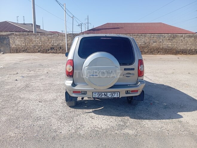Chevrolet Niva 2007, 200,000 km - 1.7 l - Sumqayıt