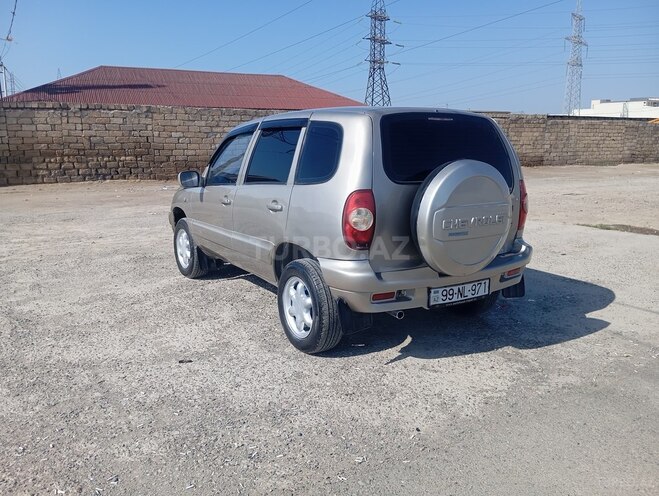 Chevrolet Niva 2007, 200,000 km - 1.7 l - Sumqayıt