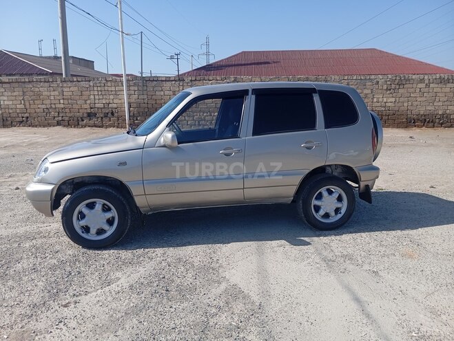 Chevrolet Niva 2007, 200,000 km - 1.7 l - Sumqayıt