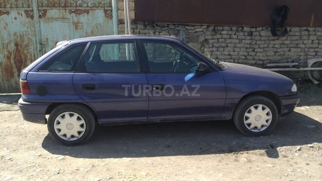 Opel Astra 1995, 138,558 km - 1.6 л - Qəbələ