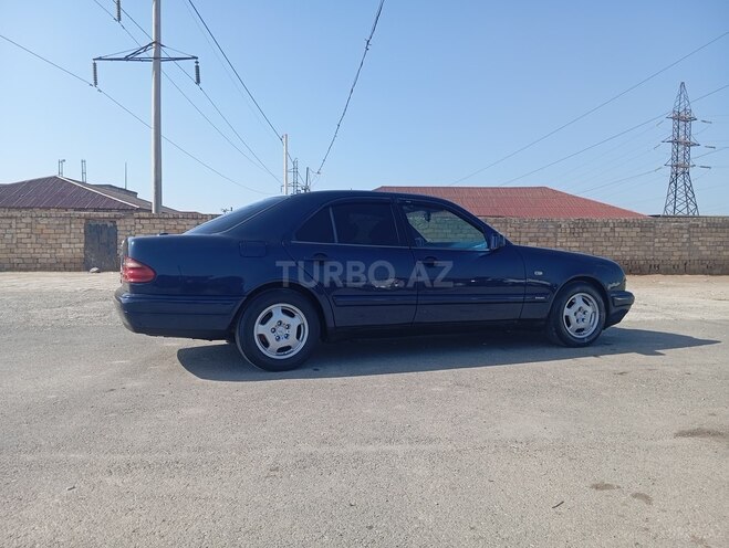 Mercedes E 230 1996, 300,000 km - 2.3 l - Sumqayıt