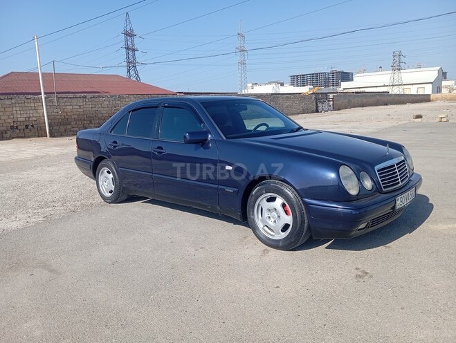 Mercedes E 230 1996, 300,000 km - 2.3 l - Sumqayıt