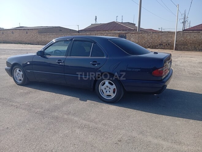 Mercedes E 230 1996, 300,000 km - 2.3 l - Sumqayıt
