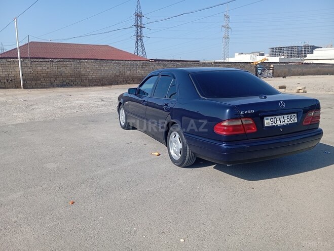 Mercedes E 230 1996, 300,000 km - 2.3 l - Sumqayıt