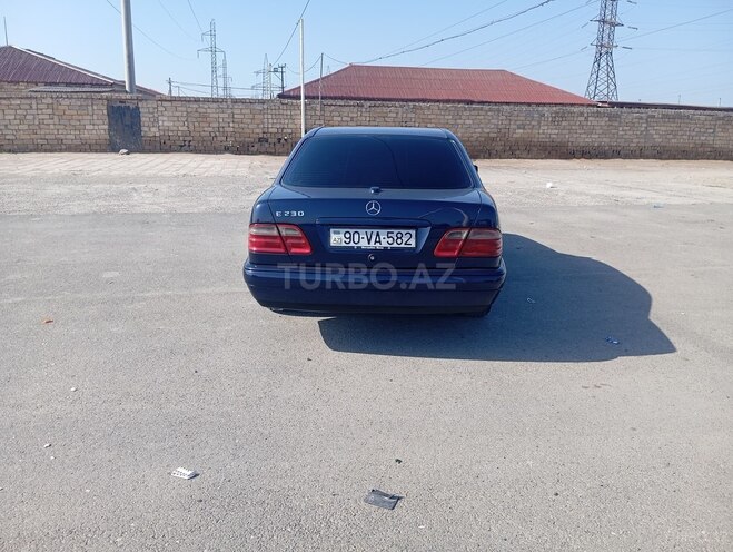 Mercedes E 230 1996, 300,000 km - 2.3 l - Sumqayıt