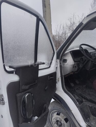 GAZ 2705 1999, 104,000 km - 2.4 l - Quba