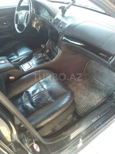 BMW 535 1999, 35,000 km - 3.5 l - Bakı