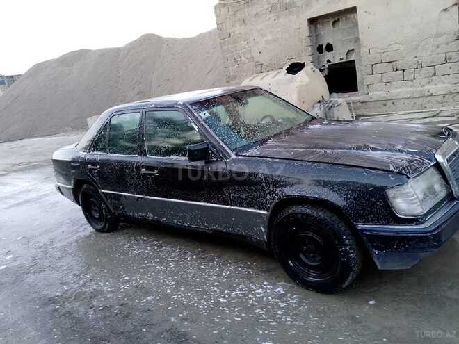 Mercedes E 250 1991, 300,067 km - 2.5 l - Bakı