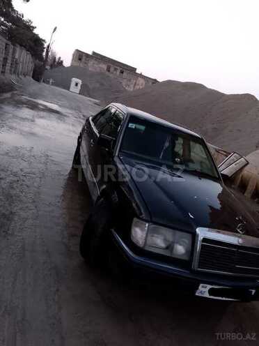 Mercedes E 250 1991, 300,067 km - 2.5 l - Bakı