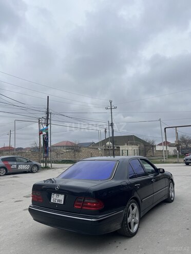 Mercedes E 320 2000, 180,000 km - 3.2 l - Bakı