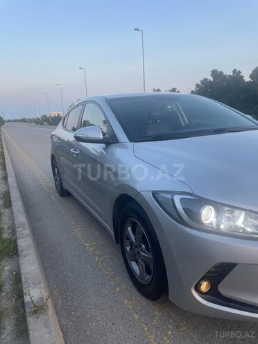 Hyundai Avante 2015, 128,000 km - 1.6 л - Bakı