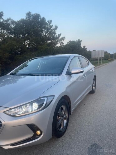 Hyundai Avante 2015, 128,000 km - 1.6 л - Bakı