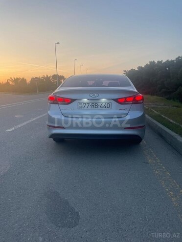 Hyundai Avante 2015, 128,000 km - 1.6 л - Bakı