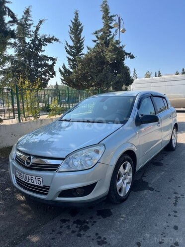 Opel Astra 2009, 305,000 km - 1.3 l - Bakı