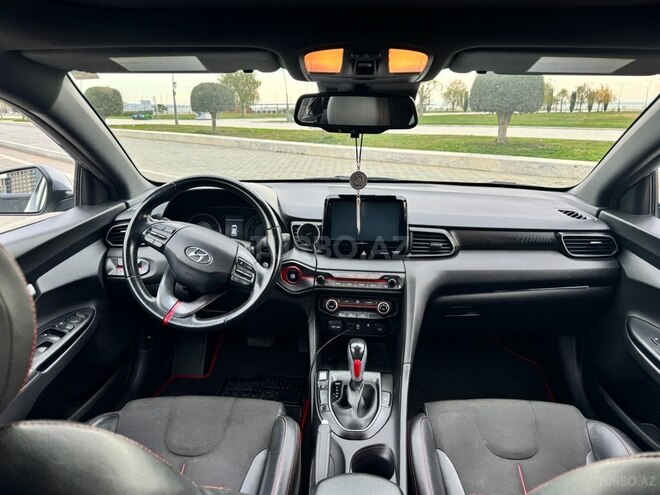 Hyundai Veloster 2019, 31,000 km - 2.0 l - Bakı