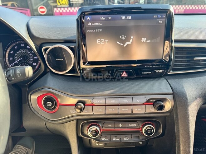 Hyundai Veloster 2019, 31,000 km - 2.0 l - Bakı