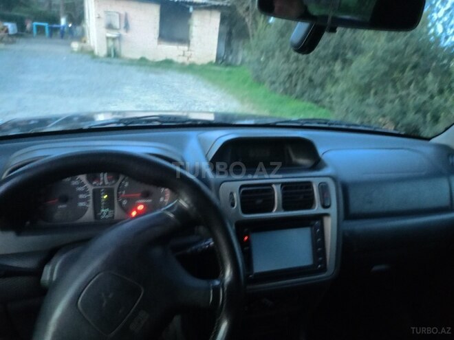 Mitsubishi Pajero io 1999, 173,487 km - 1.8 л - Quba