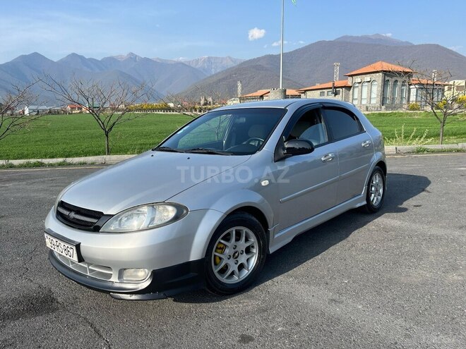 Chevrolet Lacetti 2007, 350,000 km - 1.6 l - Qax
