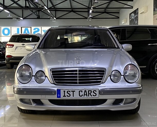 Mercedes E 240 2001, 326,000 km - 2.4 l - Sumqayıt