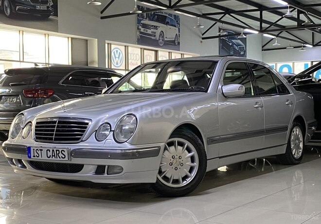 Mercedes E 240 2001, 326,000 km - 2.4 l - Sumqayıt