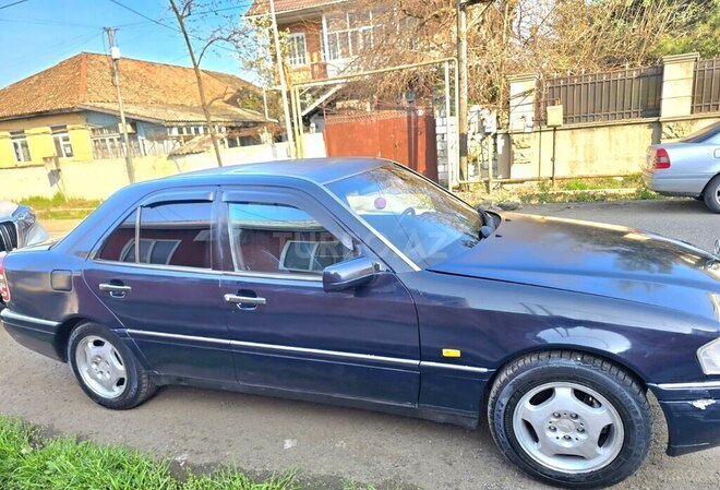 Mercedes C 200 1994, 243,554 km - 2.0 l - Lənkəran