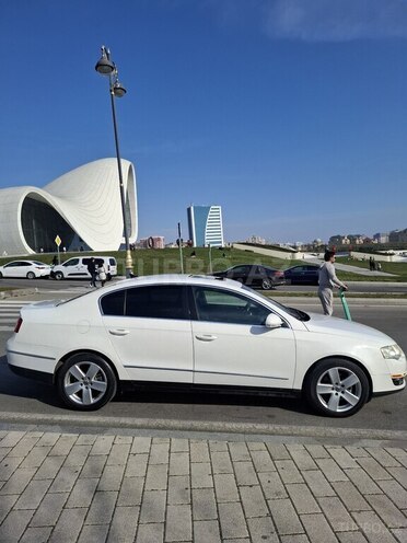 Volkswagen Passat 2008, 267,000 km - 2.0 l - Bakı