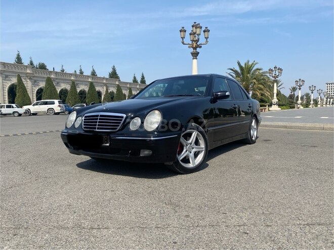Mercedes E 240 2000, 300,000 km - 2.4 л - Gəncə