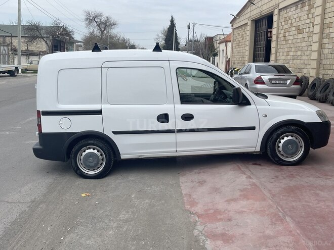 Opel Combo 2011, 191,000 km - 1.3 l - Bakı