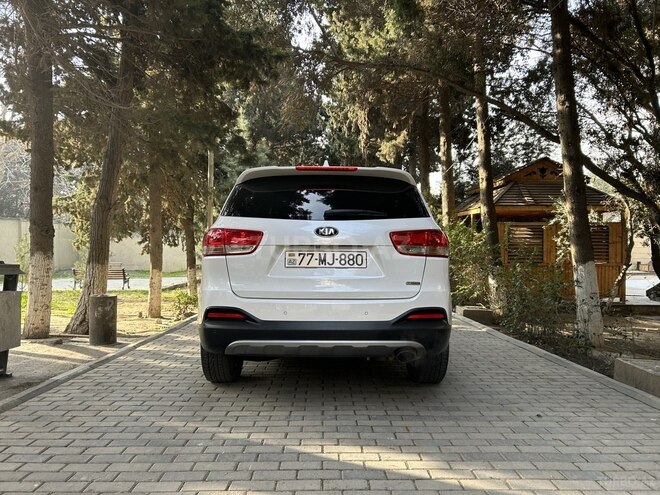 Kia Sorento-12