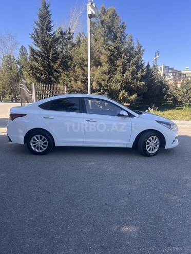 Hyundai Accent 2019, 99,500 km - 1.6 l - Bakı