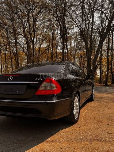 Mercedes E 220 d 2006, 200,000 km - 2.2 l - Biləsuvar