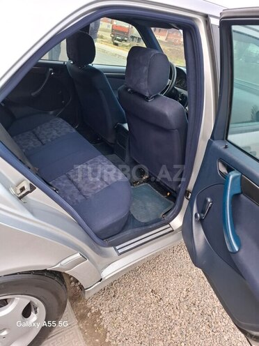 Mercedes C 180 1999, 242,892 km - 1.8 l - Masallı