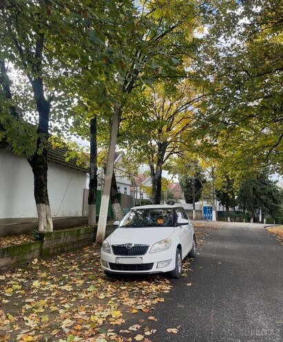 Skoda Fabia 2013, 172,433 km - 1.6 l - Bakı