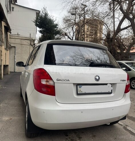 Skoda Fabia 2013, 172,433 km - 1.6 l - Bakı