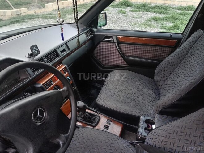 Mercedes E 250 1992, 777,770 km - 2.5 l - Tərtər