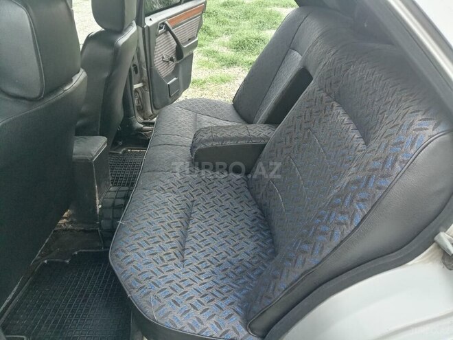 Mercedes E 250 1992, 777,770 km - 2.5 l - Tərtər