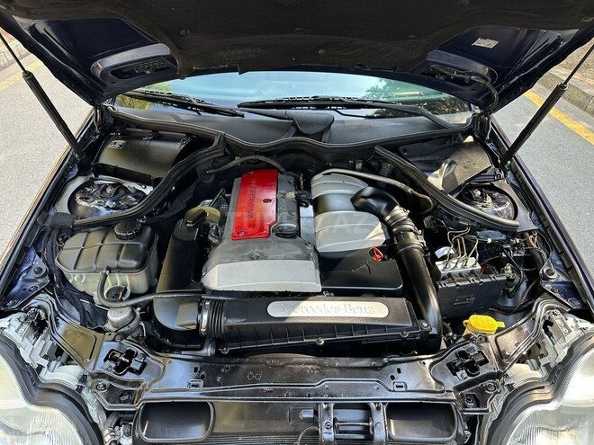 Mercedes C 200 2001, 290,000 km - 2.0 l - Sumqayıt