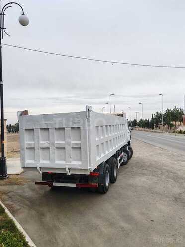 HOWO Sinotruk 2011, 312,000 km - 9.5 l - Qazax
