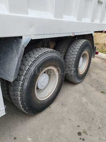 HOWO Sinotruk 2011, 312,000 km - 9.5 l - Qazax