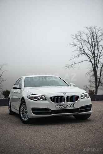 BMW 520 2015, 303,000 km - 2.0 l - Quba